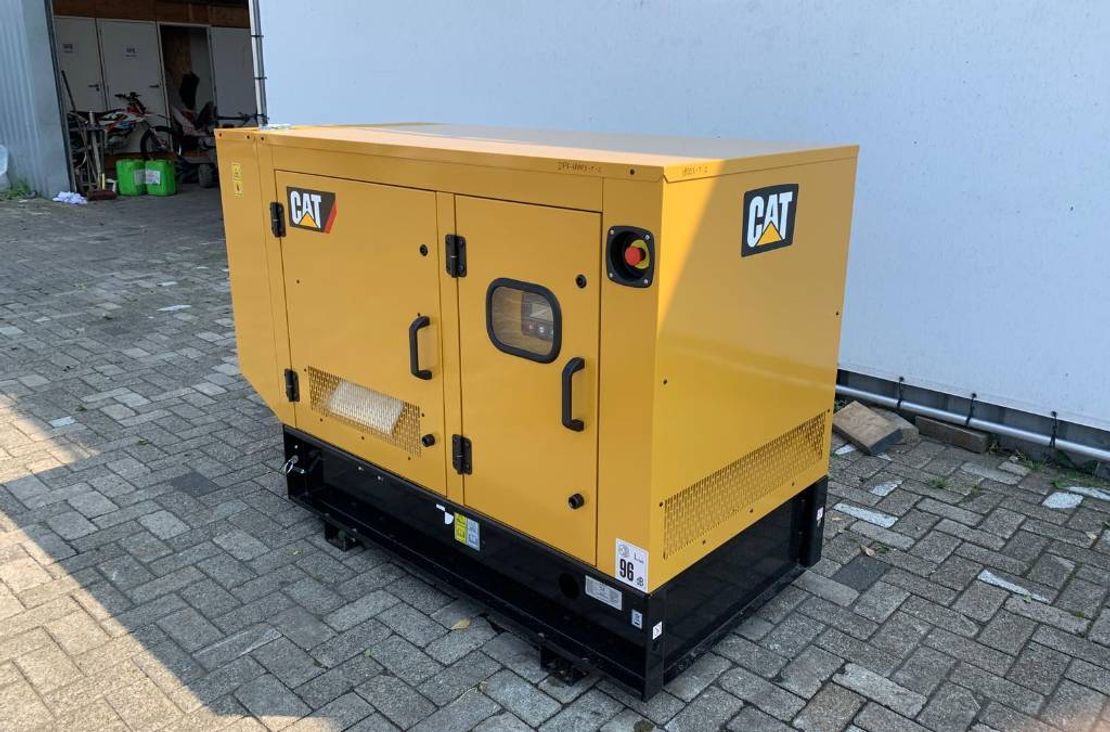 Caterpillar DE22E3-B - 22 kVA Silent Generator - DPX-18003-T - Photo 20