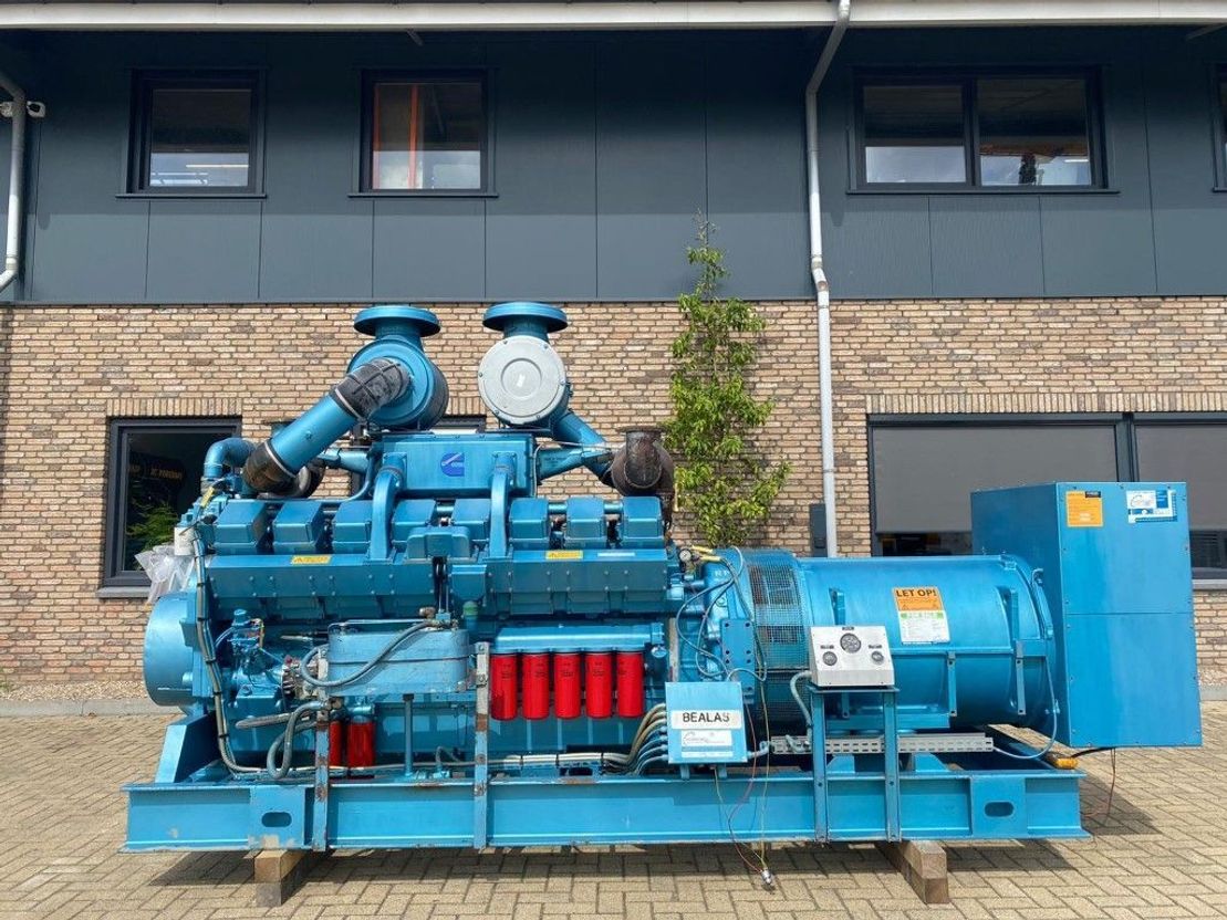 Cummins KTA 50 G1 Leroy Somer 1100 kVA generatorset as New !