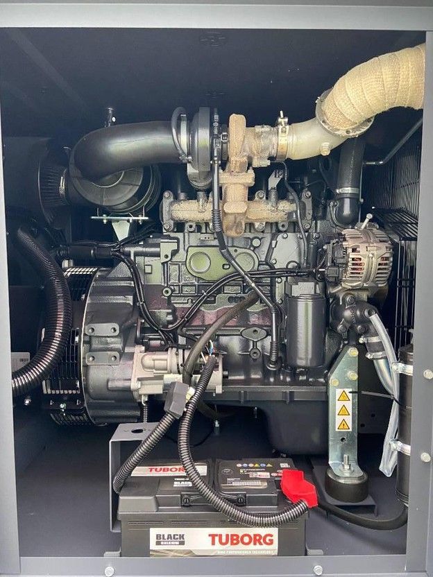 Iveco NEF45SM1 - 66 kVA - Stage IIIA - DPX-17550 - Photo 6