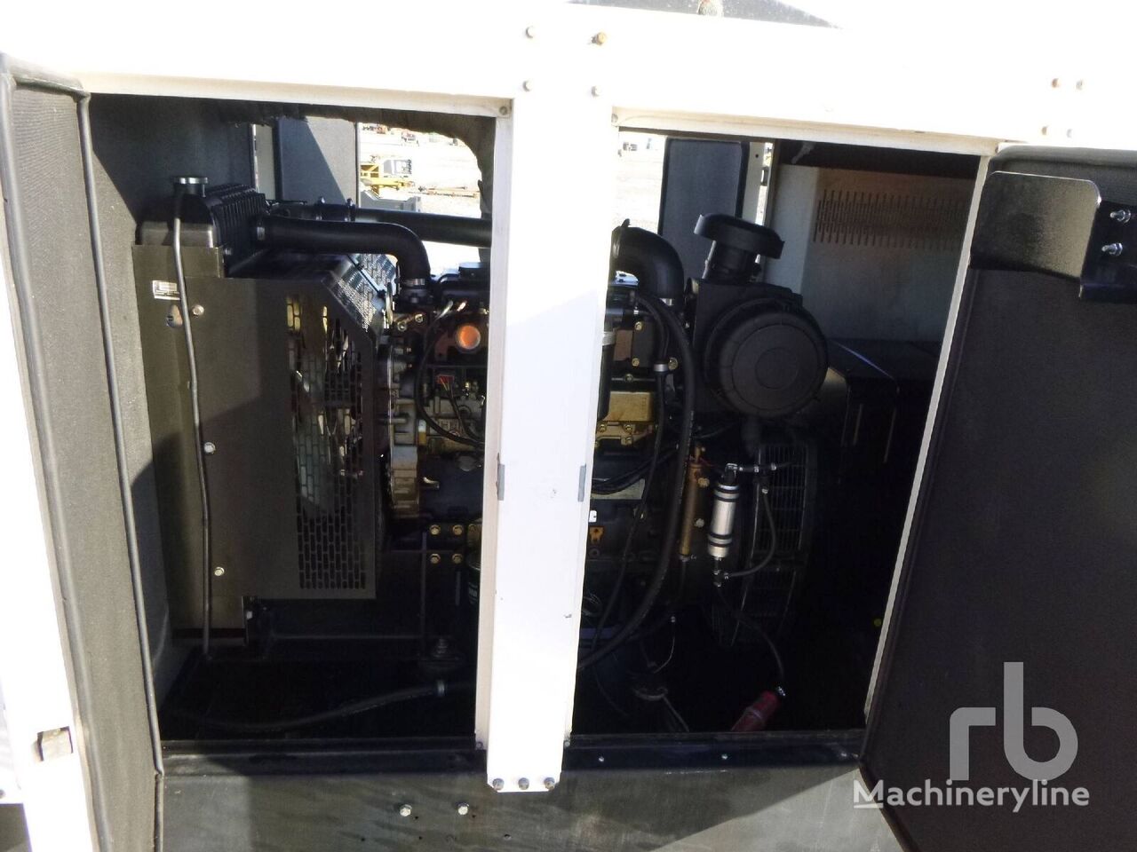 Autre groupe électrogène PERKINS MGE GX111PE 100 kVA en vente aux enchères - Photo 9